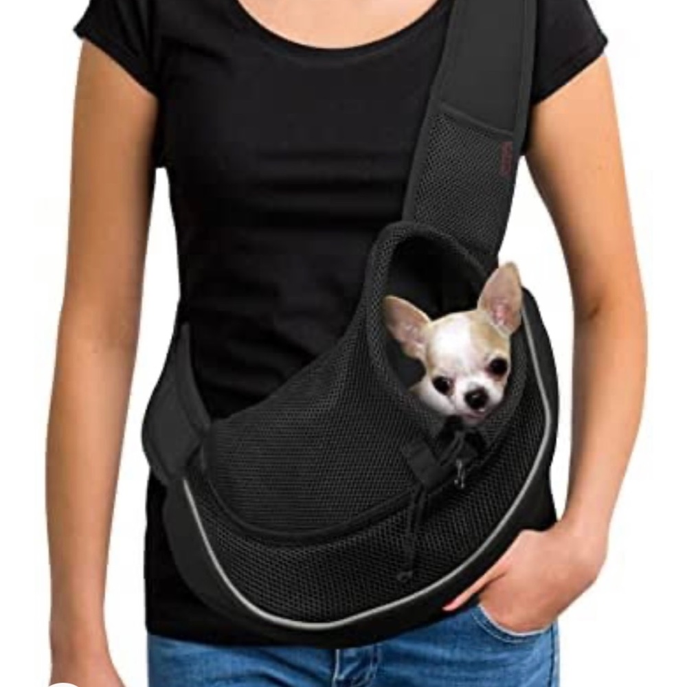 Pet shoulder carrier in black